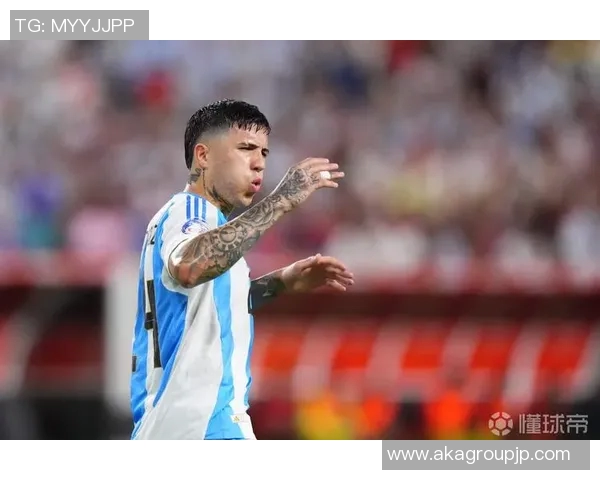 阿根廷足球明星丑闻曝光引发全球媒体热议与球迷关注