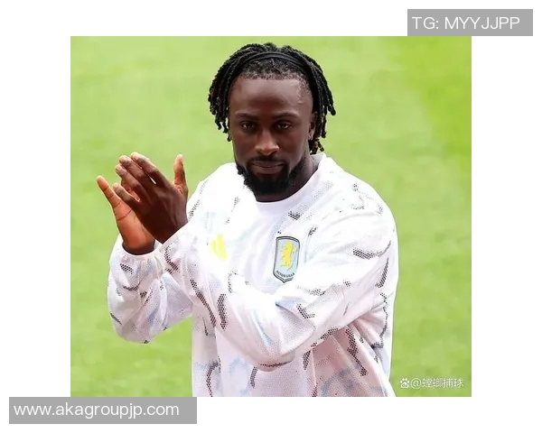 丹麦足球界的高个子明星球员盘点与成就分析